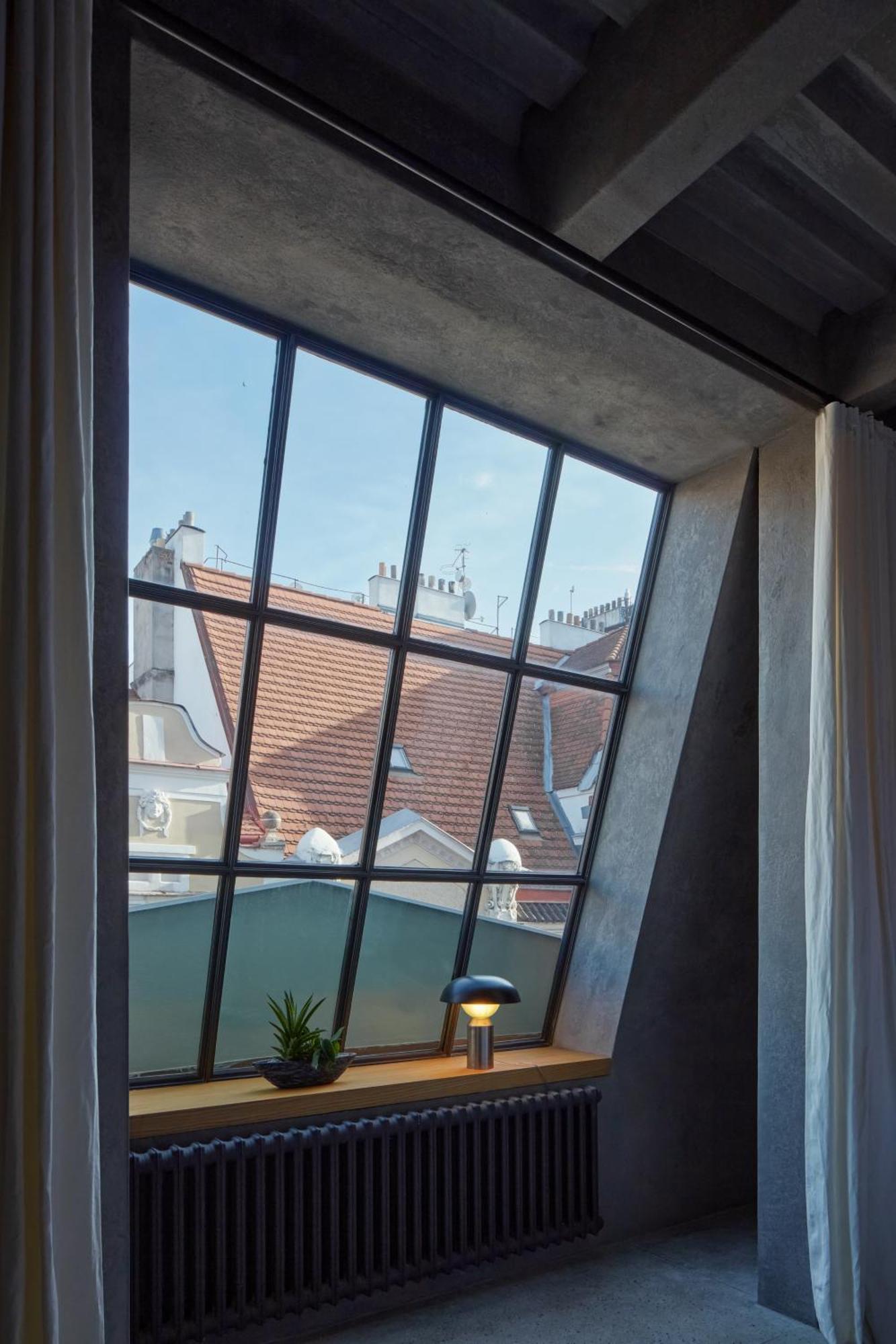 The Emerald Prague Luaran gambar