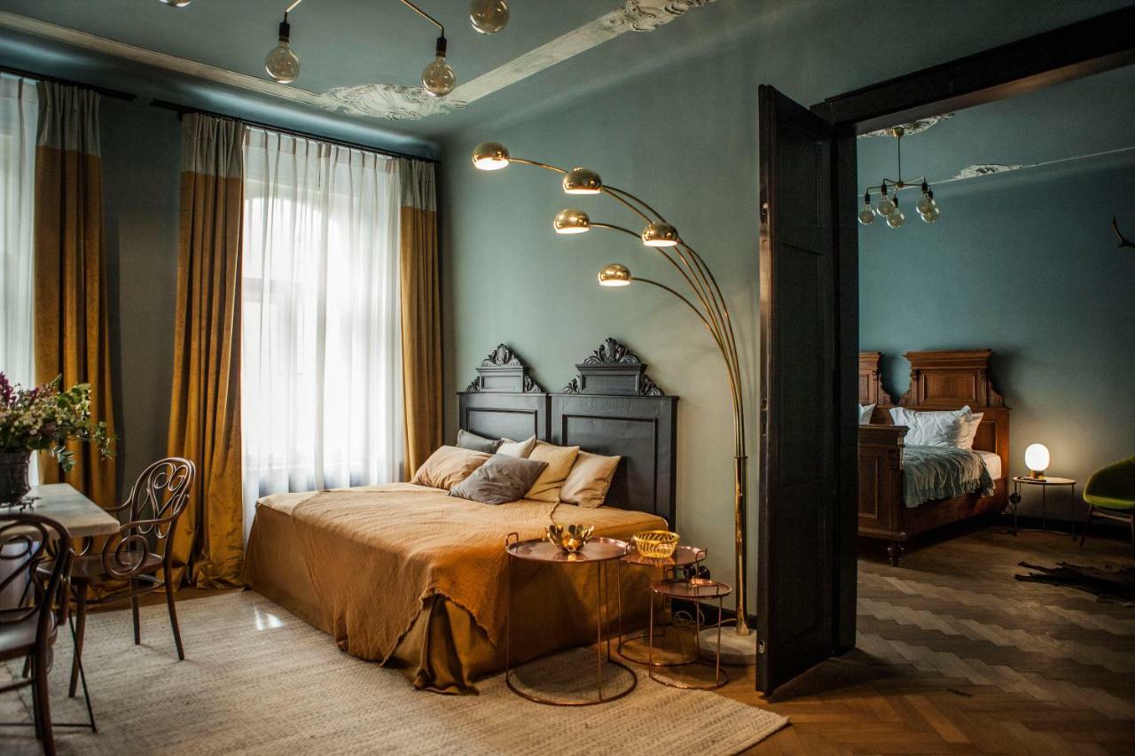 The Emerald Prague Luaran gambar