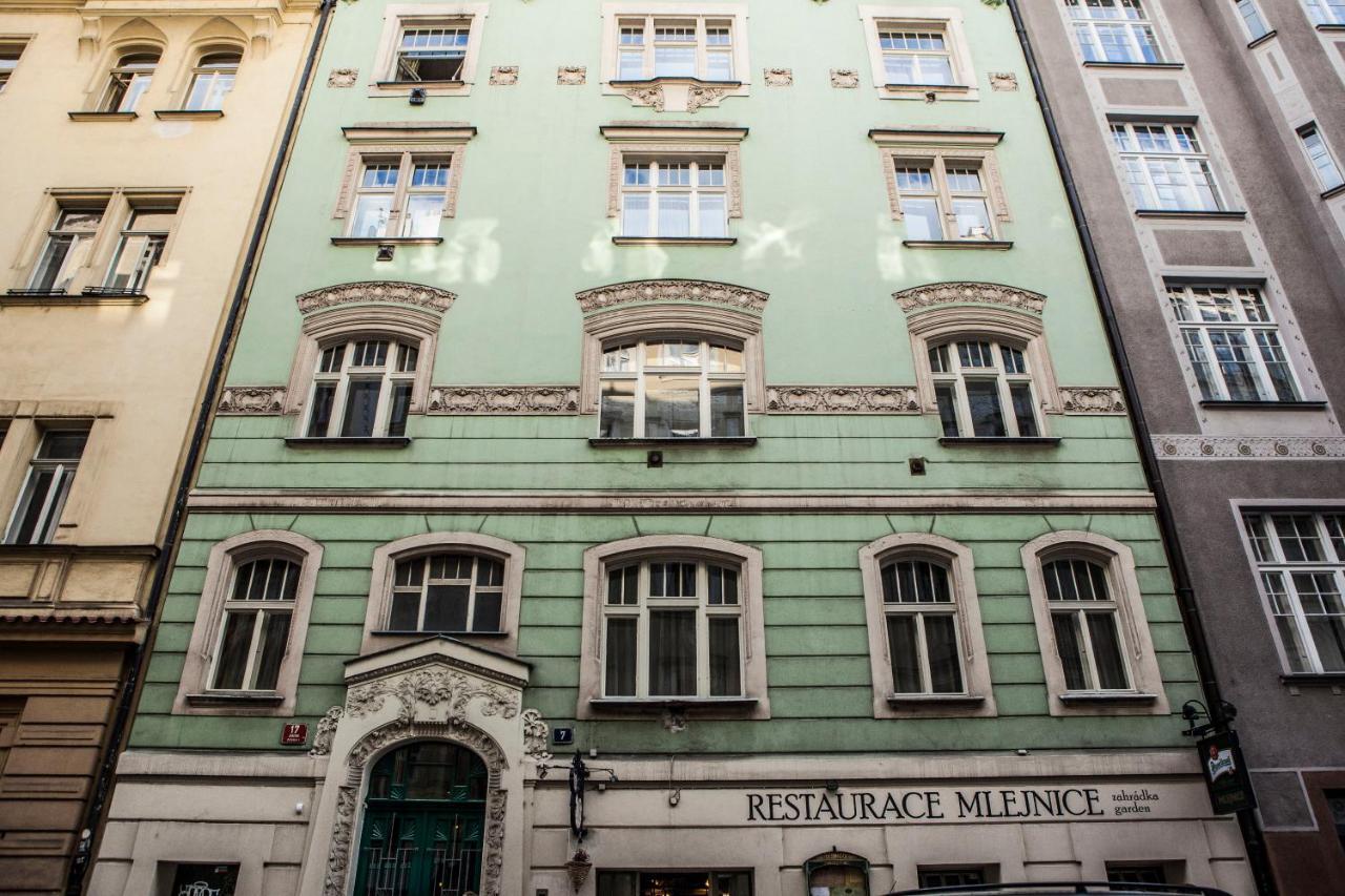The Emerald Prague Luaran gambar